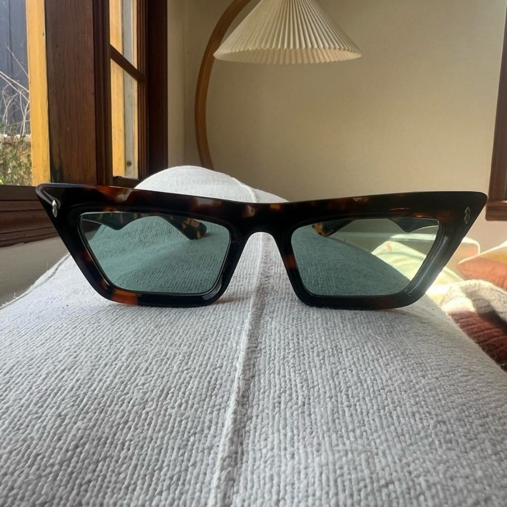 Tortoise Shell Cat Eye Sunglasses
